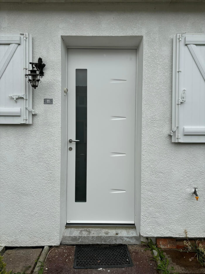 Photo de Porte d'entrée en acier
