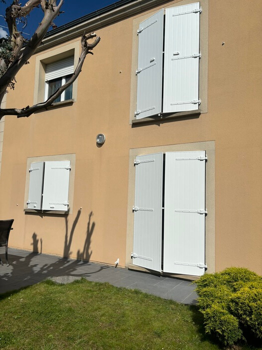 Photo de Volets battants en aluminium 2