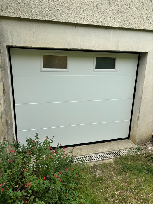 Photo de Porte de garage en acier 2
