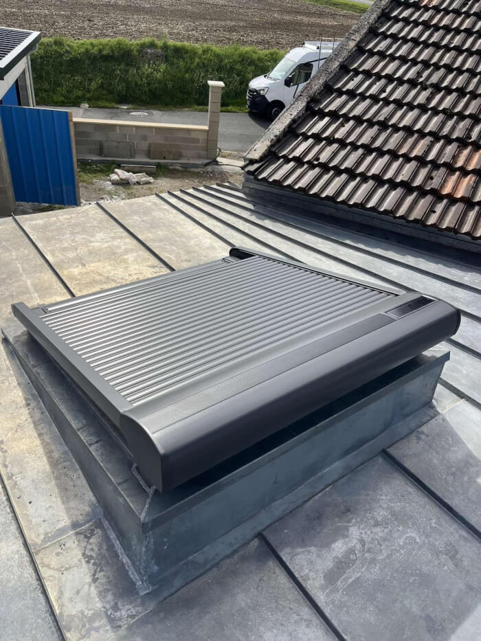 Photo de Volet roulant de velux en aluminium